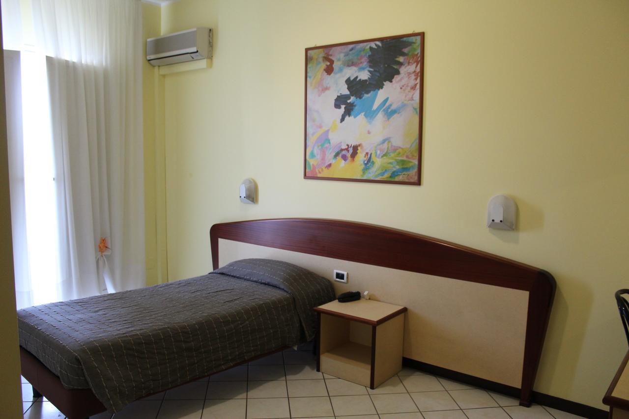 Albergo Sirena Bazzano Екстер'єр фото