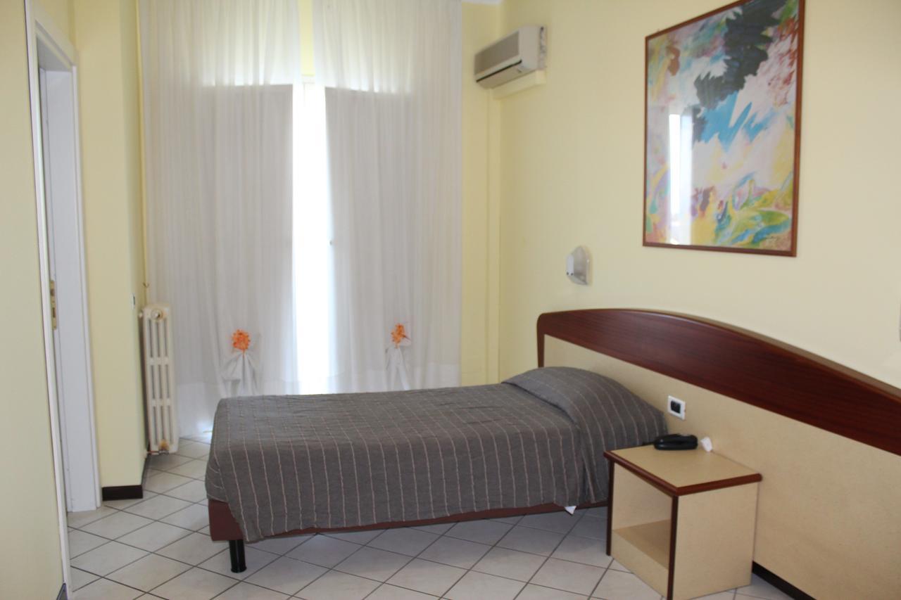 Albergo Sirena Bazzano Екстер'єр фото