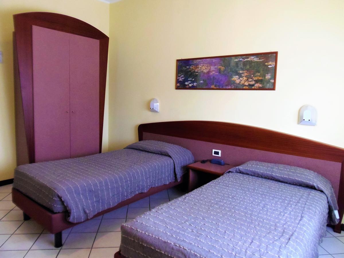 Albergo Sirena Bazzano Екстер'єр фото